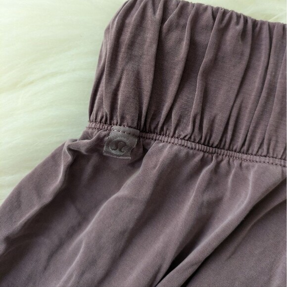 Lululemon Lost in Leisure Crop Jogger *Antique Bark* purple 4 - Picture 9 of 10